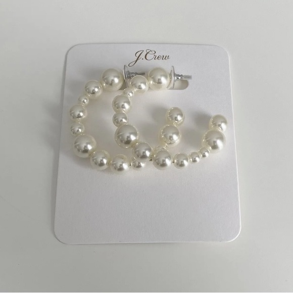 J Crew Large White Round Faux Pearl Statement Hoop Hypoallergenic Earrings NEW - Picture 3 of 10